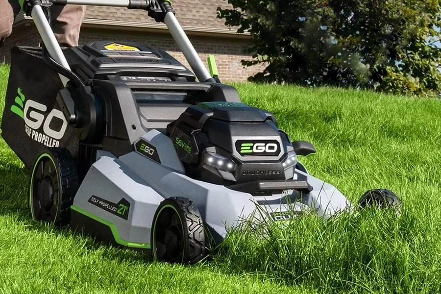 battery electric lawn mower